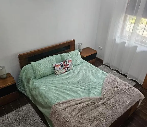 Casa Da Estrela Sirius Cabeco Chao